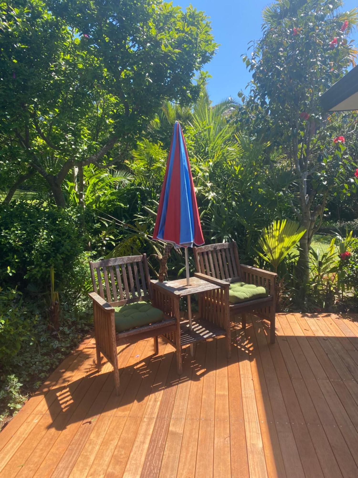 Beautiful Estuary Views In Shelly Park Villa Auckland Buitenkant foto